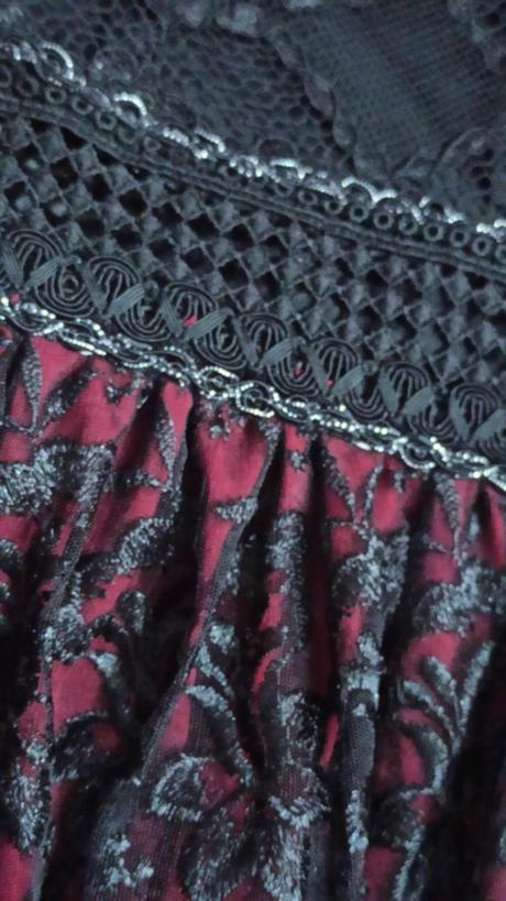 Spoločenské šaty s krajkou veľk. 38, 38