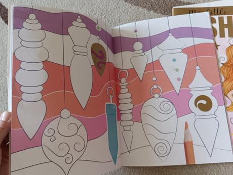 Zošit s maľovaním a nálepkami,