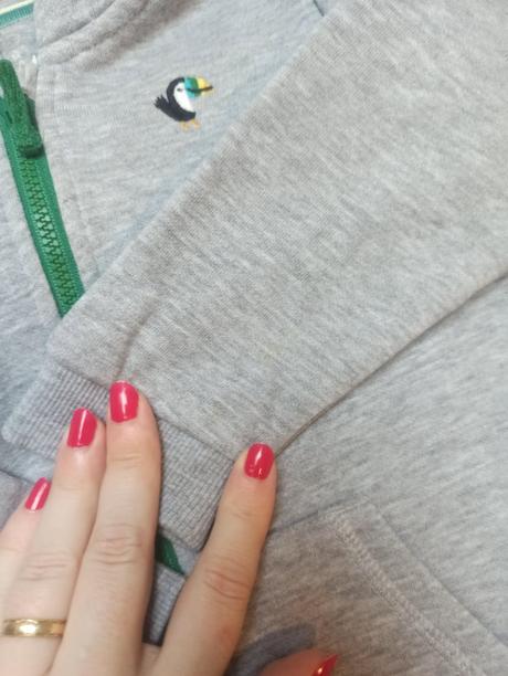 Mikiny 86 a 92, reserved,86