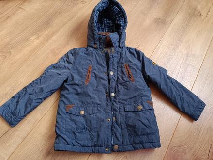 Tmavomodra vetrovka 116, 116