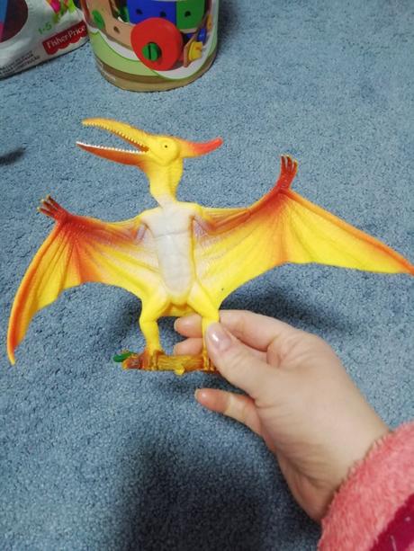 Hračky a hry za 2-3 eurá,