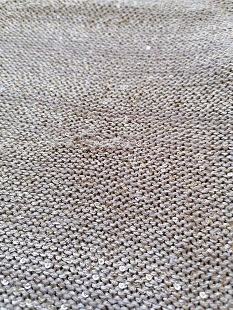 Svetrík so zlatými flitrami, promod,l