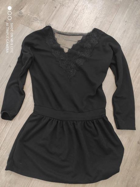 Svetrikove saty s cipkou,