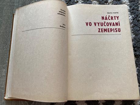 Náčrty vo vyučovaní zemepisu-prvé vyd.1973, 
