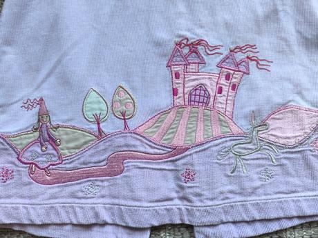 Rozprávkové šaty, next,104