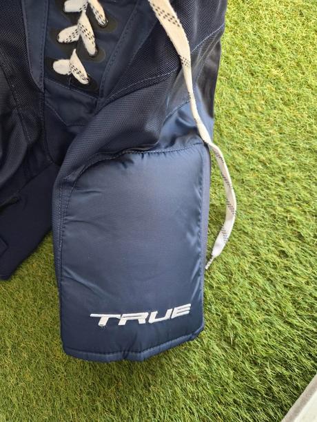 Hokejové nohavice true ax9 junior (clasic fit), 