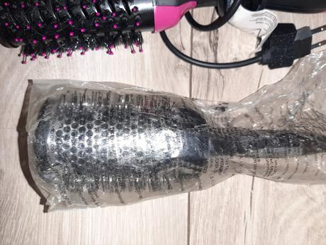 Teplovzdušná kefa,