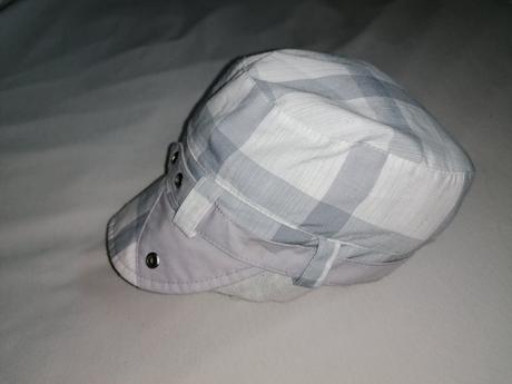 Čapička so šiltom, 50