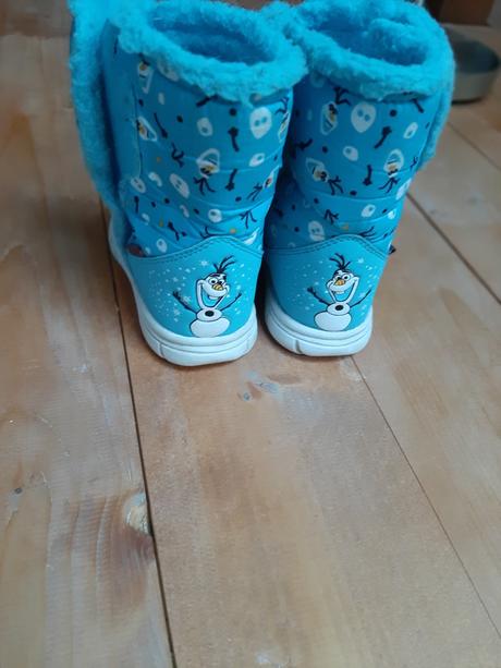 Predam zimne cizmy, adidas,24