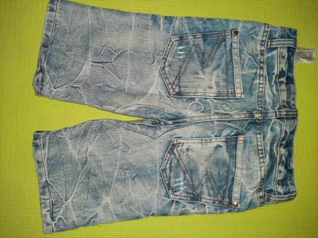 Kraťasky, chapter young,140