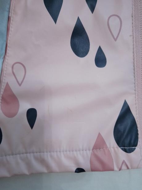 Nepremokavá bunda, lupilu,104