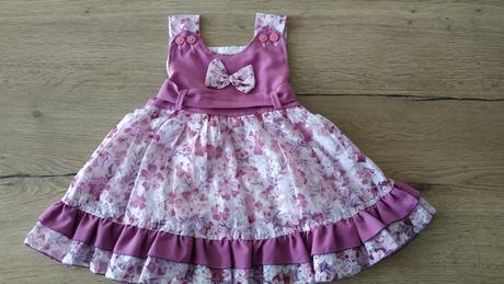 Dievčenské šaty, 86