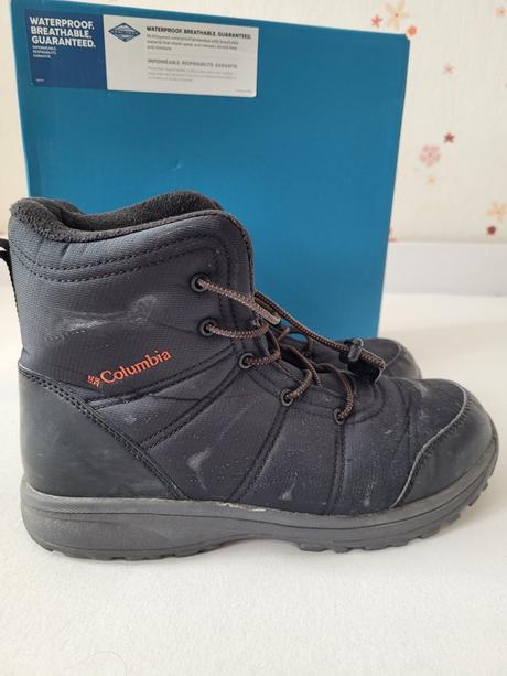 Snehule columbia, columbia,39