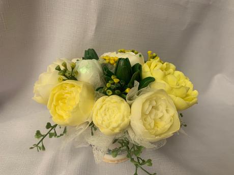 Mydlova kytica v keramickej miske, 