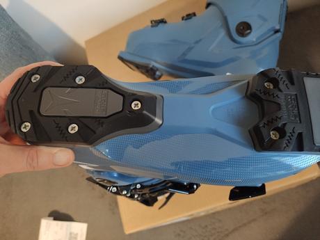 Nové lyžiarky atomic hawx magna flexia 120, atomic,43 / 44