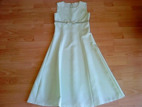 Šaty s bolérkom, 152