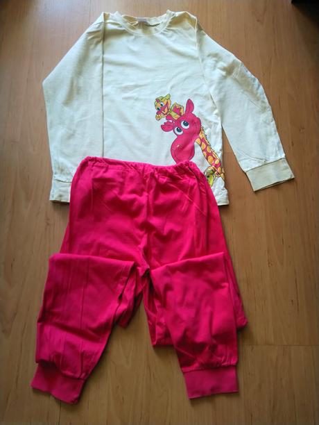 Bavlnené pyžamo, 146