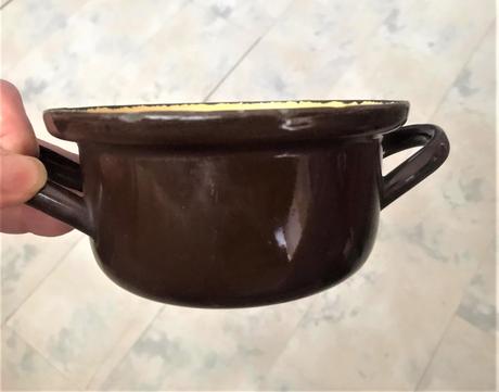 Starý malý kastrólik,