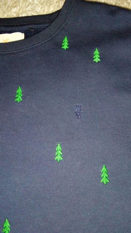 Mikina s vyšitými stromčekmi zn.lindex, lindex,164