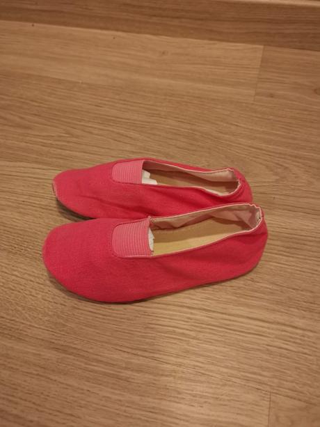 Cvičky gymnastické, 27