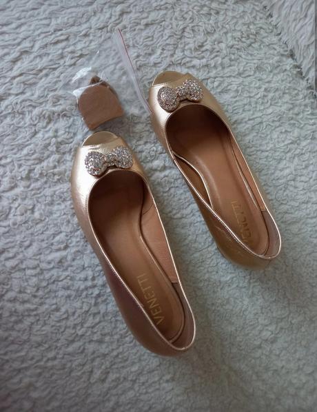 Zlaté topánky/ lodičky č.40, 40