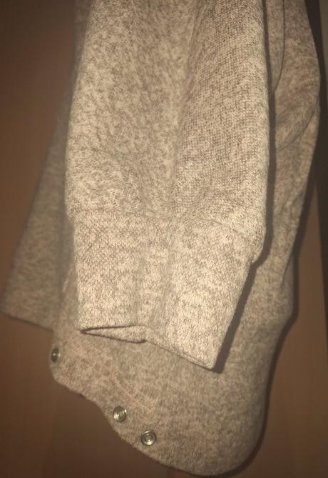 Štýlová predĺžená mikina - uni veľkosť.,