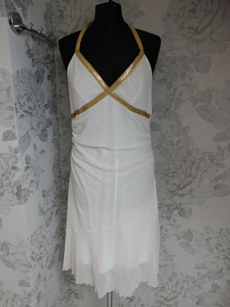 Velmi pekne šaty, 40