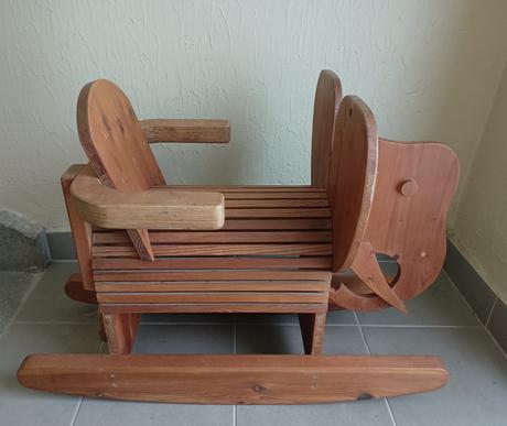 Dreveny hojdaci slonik / slon s operadlom, 