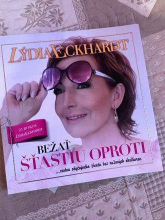 Kniha bežať štastiu oproti, 