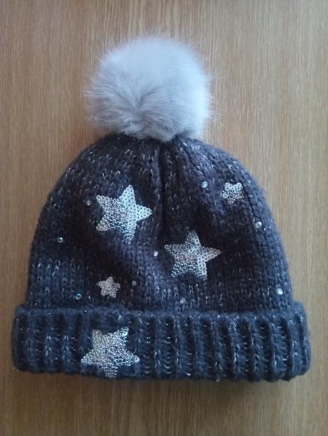 Predám zimnú čiapku, f&f