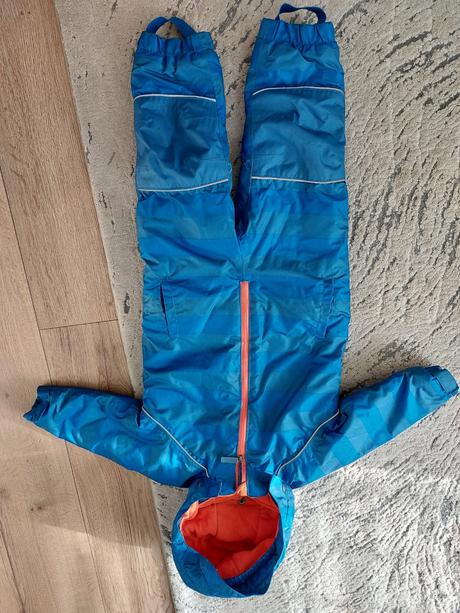 Overal na zimu, tchibo,86