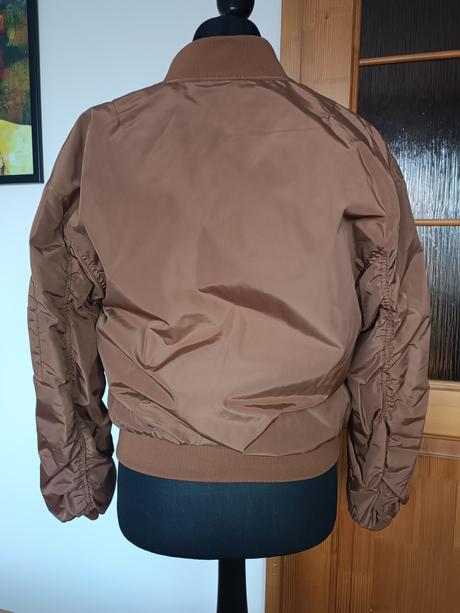 Oversize bombera, house,s