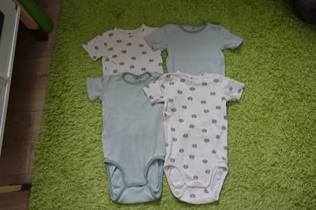 Body so žabkami, h&m,104
