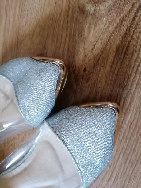 Strieborne baleriny, 39