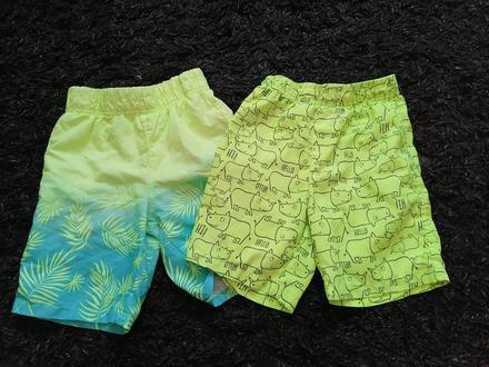 2x šortky, 122