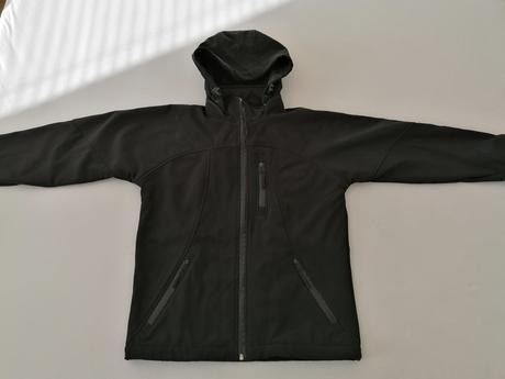 Softhellová bunda, 140