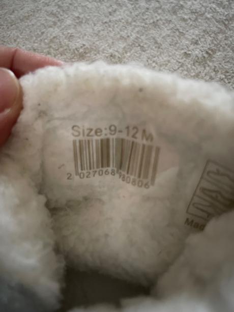 Čižmy do kočíku, 17