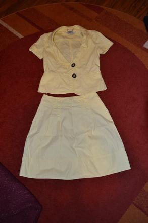 Krásny menčestrový kostým, reserved,m