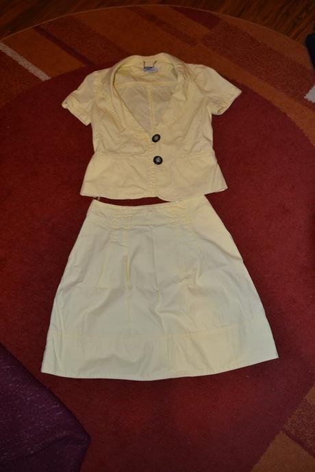 Krásny menčestrový kostým, reserved,m