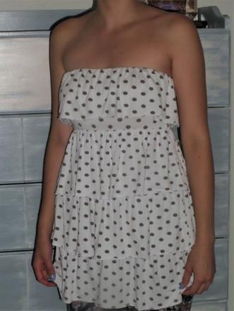 Bodkované tričko s volánmi, s