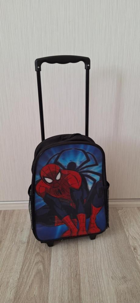 Batoh,taška na kolieskach + deka spiderman, 