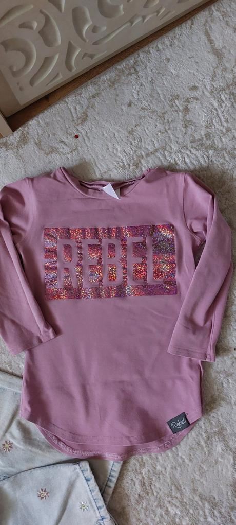 Rebel natelnik s trblietavý nápisom, rebel kids,98