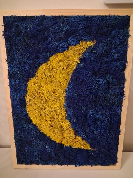 Machový mesiačik do detskej izbičky, 