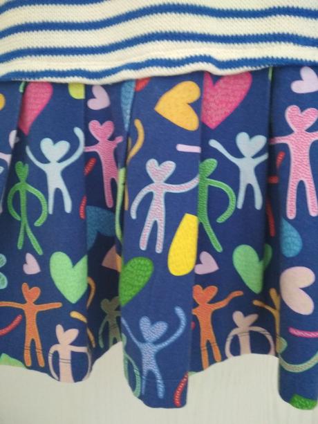 Dievčenské šaty, 128