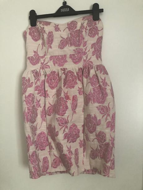 Elegantne saty, miss selfridge,36