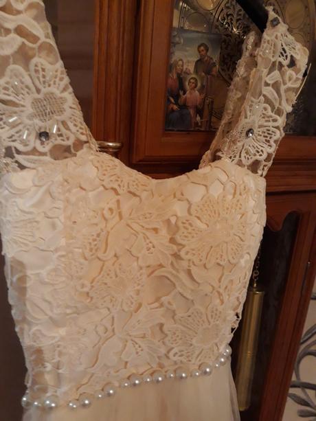 Smotanove saty s krajkou, xs