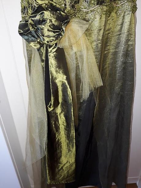 Olivovozelené spoločenské šaty, xs