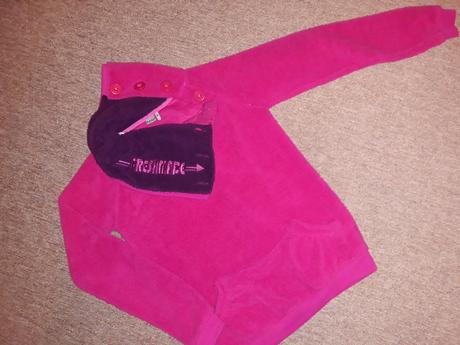 Krasna cyklamenova teddy mikina, s