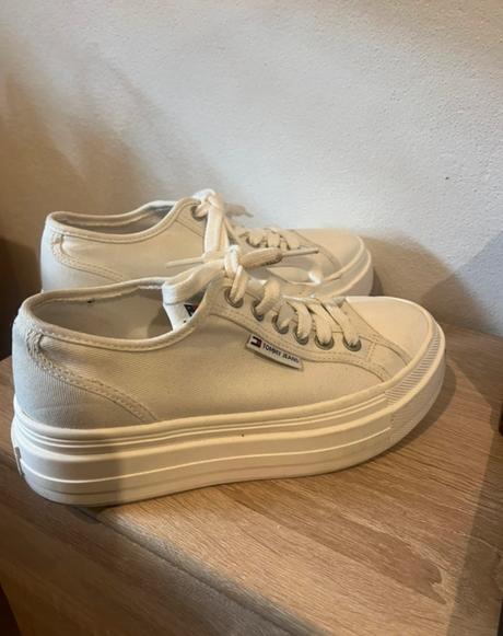 Tenisky, tommy hilfiger,39