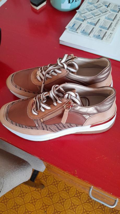 Regarde ciel tenisky, 38